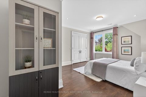 Photo 27 at 31 Caswell Drive, Newtonbrook East, Toronto