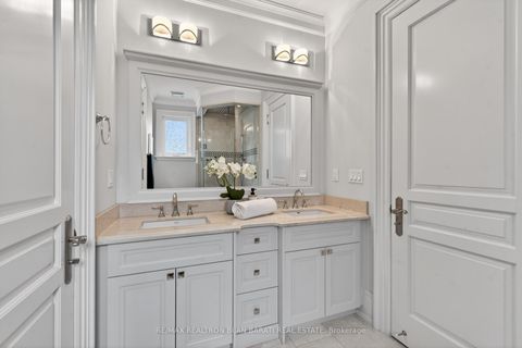 Photo 30 at 31 Caswell Drive, Newtonbrook East, Toronto