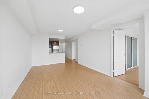 Photo 8 at 623 - 2020 McNicoll Avenue, Milliken, Toronto