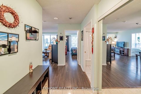 Photo 2 at 702 - 1 Pemberton Avenue, Newtonbrook East, Toronto