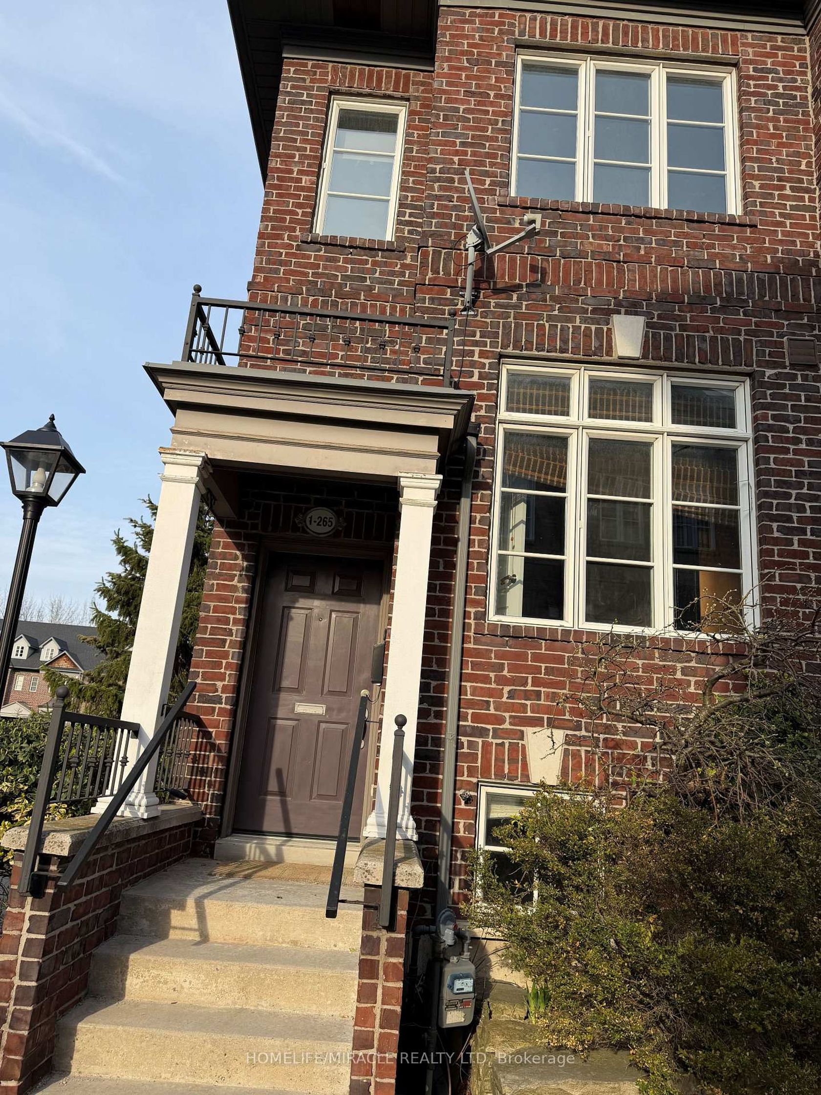 1 - 265 Van Dusen Boulevard, City Centre West, Toronto photo 9