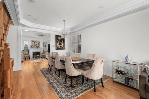 Photo 3 at 7 Storica Drive, Vellore Village, Vaughan