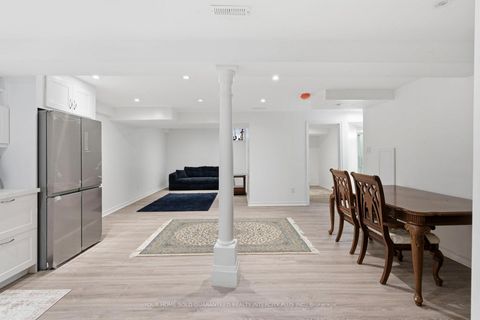 Photo 24 at 7 Storica Drive, Vellore Village, Vaughan