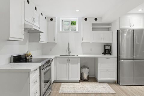 Photo 25 at 7 Storica Drive, Vellore Village, Vaughan