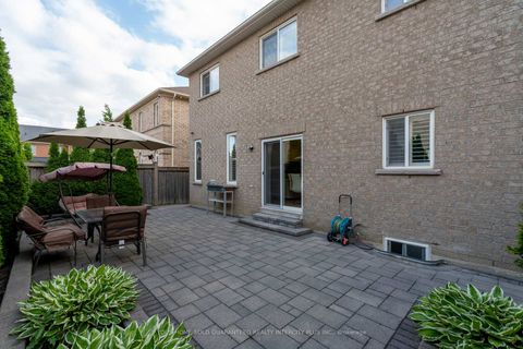 Photo 33 at 7 Storica Drive, Vellore Village, Vaughan