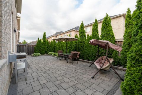 Photo 35 at 7 Storica Drive, Vellore Village, Vaughan