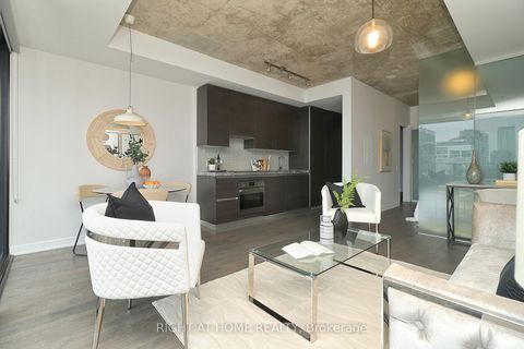Photo 4 at 629 King Street W, Waterfront Communities C1, Toronto