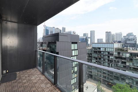 Photo 17 at 629 King Street W, Waterfront Communities C1, Toronto