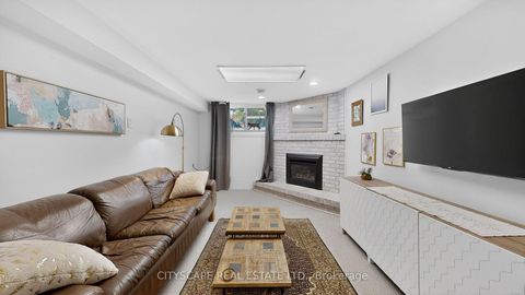 Photo 27 at 79 Paperbirch Drive, Don Mills, Toronto