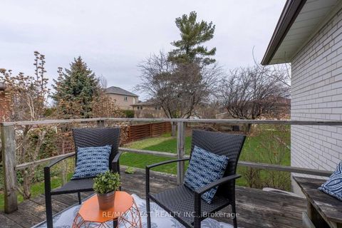 Photo 18 at 29 Fulwell Crescent, York University Heights, Toronto