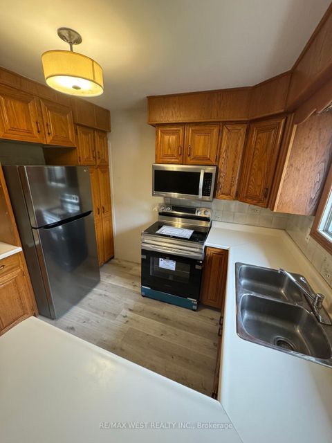 Photo 25 at 29 Fulwell Crescent, York University Heights, Toronto