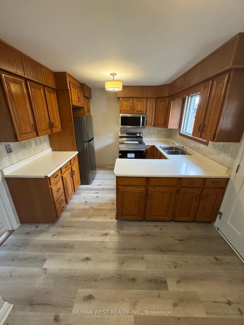Photo 30 at 29 Fulwell Crescent, York University Heights, Toronto