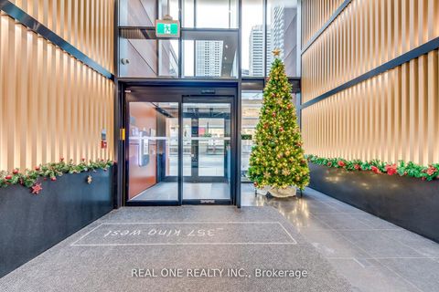 Photo 1 at 201 - 357 King Street W, Waterfront Communities C1, Toronto
