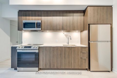 Photo 6 at 201 - 357 King Street W, Waterfront Communities C1, Toronto
