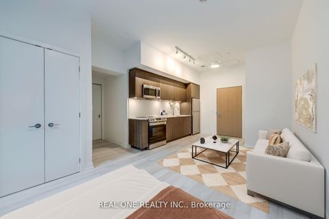 Photo 14 at 201 - 357 King Street W, Waterfront Communities C1, Toronto