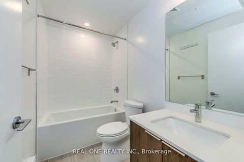 Photo 22 at 201 - 357 King Street W, Waterfront Communities C1, Toronto