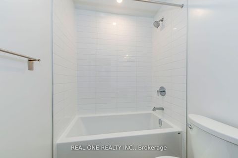 Photo 23 at 201 - 357 King Street W, Waterfront Communities C1, Toronto