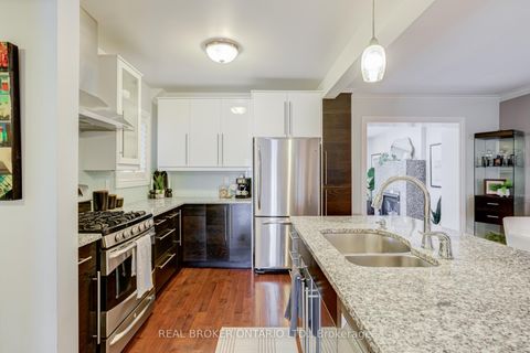 Photo 10 at 331 Millwood Road, Mount Pleasant East, Toronto