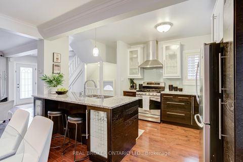 Photo 12 at 331 Millwood Road, Mount Pleasant East, Toronto