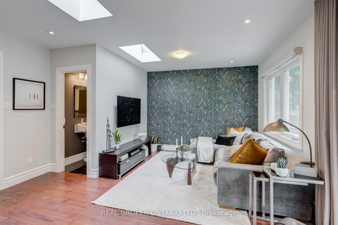 Photo 16 at 331 Millwood Road, Mount Pleasant East, Toronto