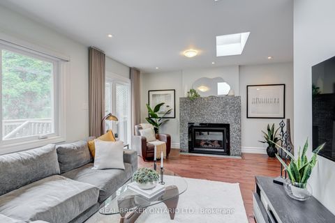 Photo 17 at 331 Millwood Road, Mount Pleasant East, Toronto