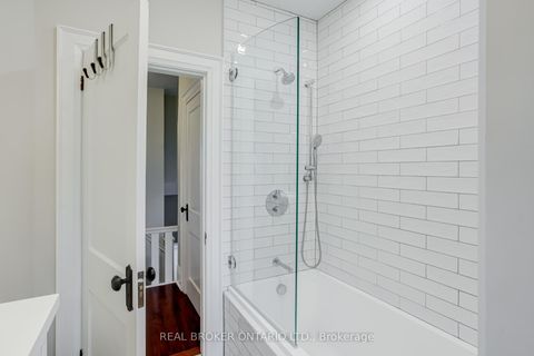 Photo 25 at 331 Millwood Road, Mount Pleasant East, Toronto