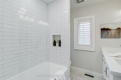 Photo 26 at 331 Millwood Road, Mount Pleasant East, Toronto