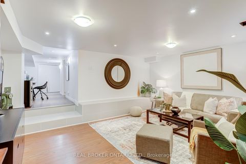 Photo 32 at 331 Millwood Road, Mount Pleasant East, Toronto