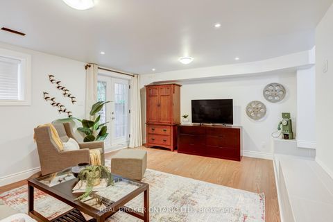 Photo 33 at 331 Millwood Road, Mount Pleasant East, Toronto