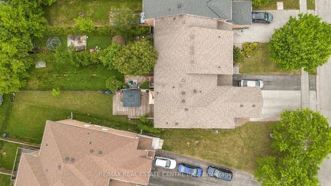 Photo 2 at 507 Rourke Place, College Manor, Newmarket