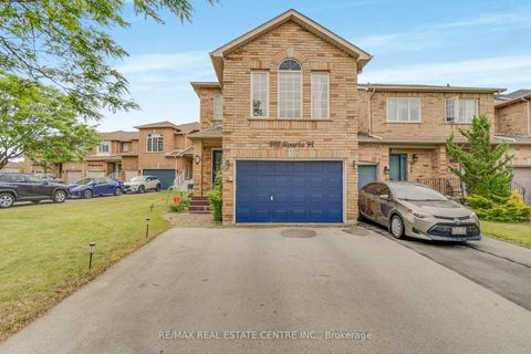 Photo 6 at 507 Rourke Place, College Manor, Newmarket