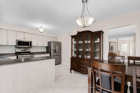 Photo 18 at 507 Rourke Place, College Manor, Newmarket