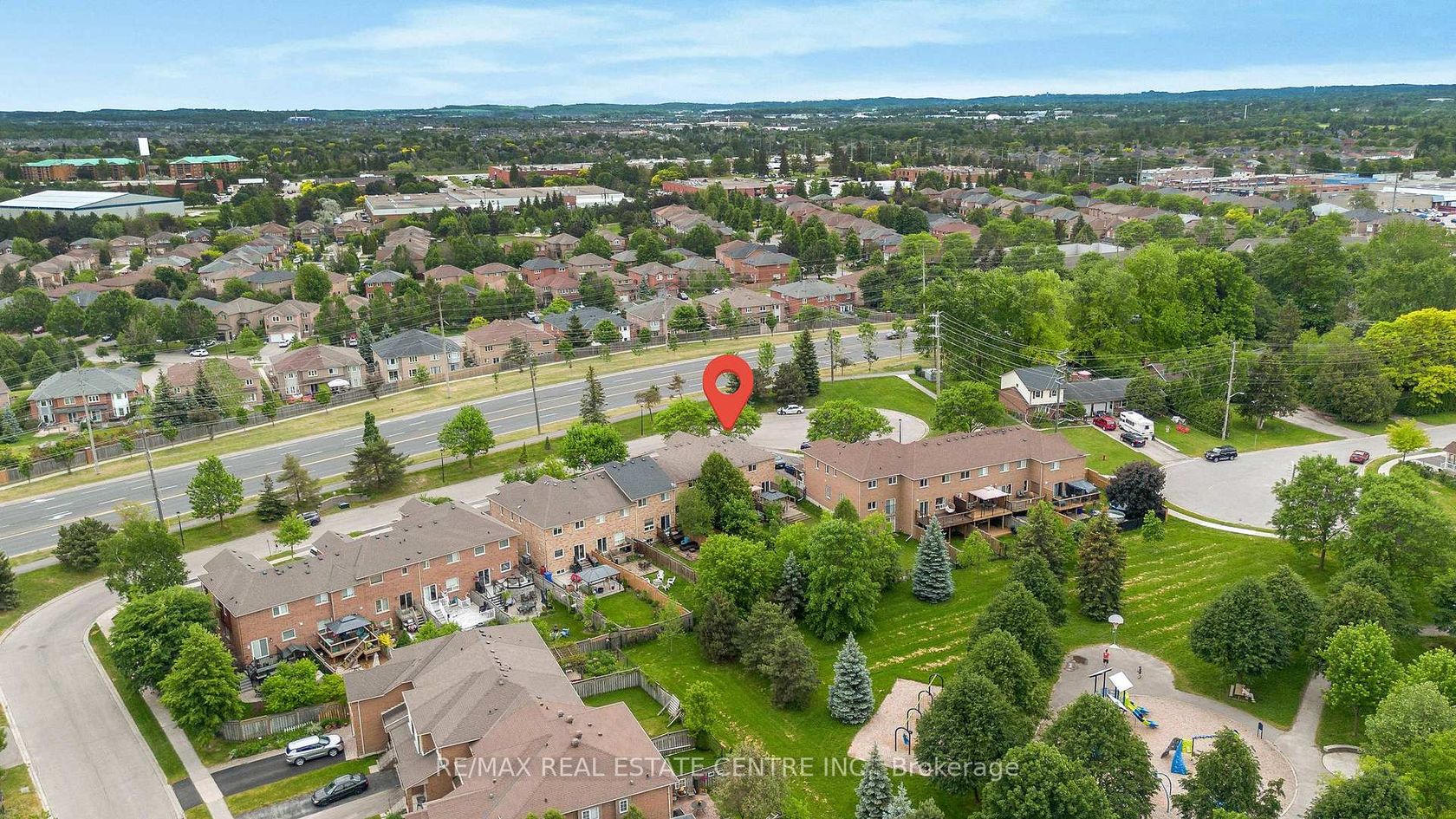 507 Rourke Place, College Manor, Newmarket photo number 2