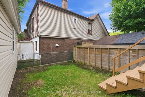 Photo 38 at 7 Heyworth Crescent, Danforth, Toronto