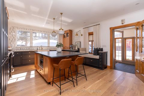 Photo 6 at 90 Cumberland Street, Allandale, Barrie