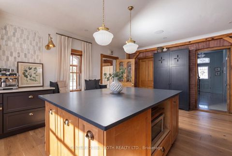 Photo 8 at 90 Cumberland Street, Allandale, Barrie