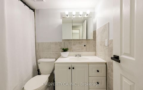 Photo 10 at 207 - 60 Pavane Linkway, Flemingdon Park, Toronto