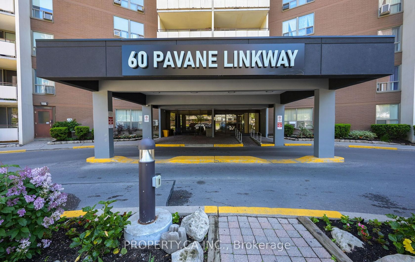 207 - 60 Pavane Linkway, Flemingdon Park, Toronto 