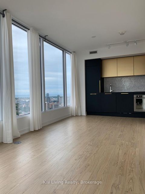 Photo 4 at 4212 - 85 Wood Street, Yonge Corridor, Toronto