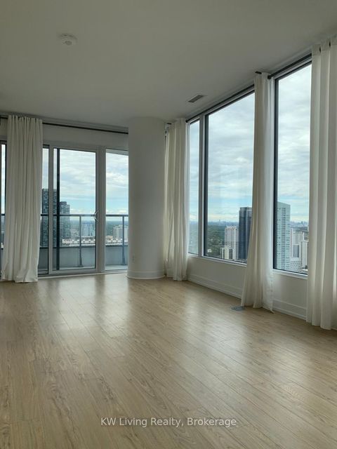 Photo 8 at 4212 - 85 Wood Street, Yonge Corridor, Toronto