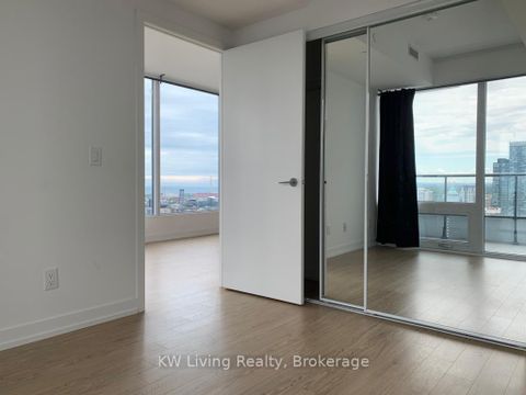 Photo 11 at 4212 - 85 Wood Street, Yonge Corridor, Toronto