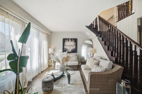 Photo 3 at 17 Counsellor Terrace, Shore, Barrie