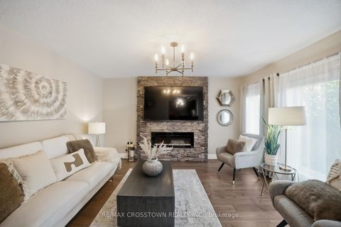 Photo 12 at 17 Counsellor Terrace, Shore, Barrie