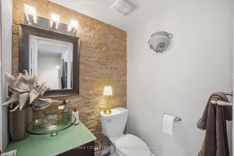 Photo 14 at 17 Counsellor Terrace, Shore, Barrie