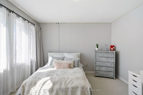 Photo 25 at 17 Counsellor Terrace, Shore, Barrie