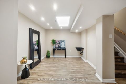 Photo 30 at 17 Counsellor Terrace, Shore, Barrie