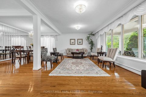 Photo 2 at 29 Foxwarren Drive, Bayview Village, Toronto