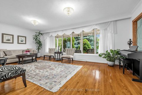 Photo 4 at 29 Foxwarren Drive, Bayview Village, Toronto