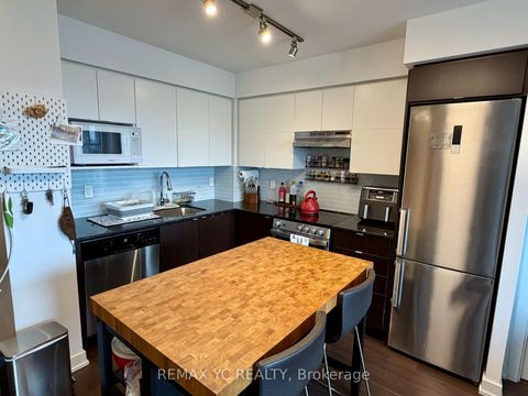 Photo 3 at 520 - 120 Varna Drive, Lawrence, Toronto