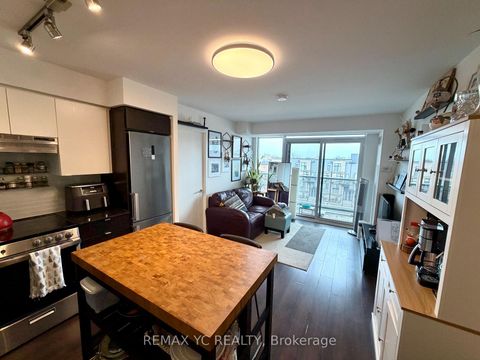 Photo 4 at 520 - 120 Varna Drive, Lawrence, Toronto